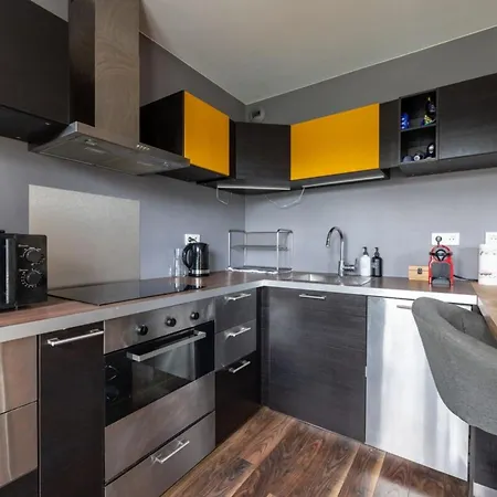 Apartment Vibrant & Stylish 1bd W Patiobercy Paris